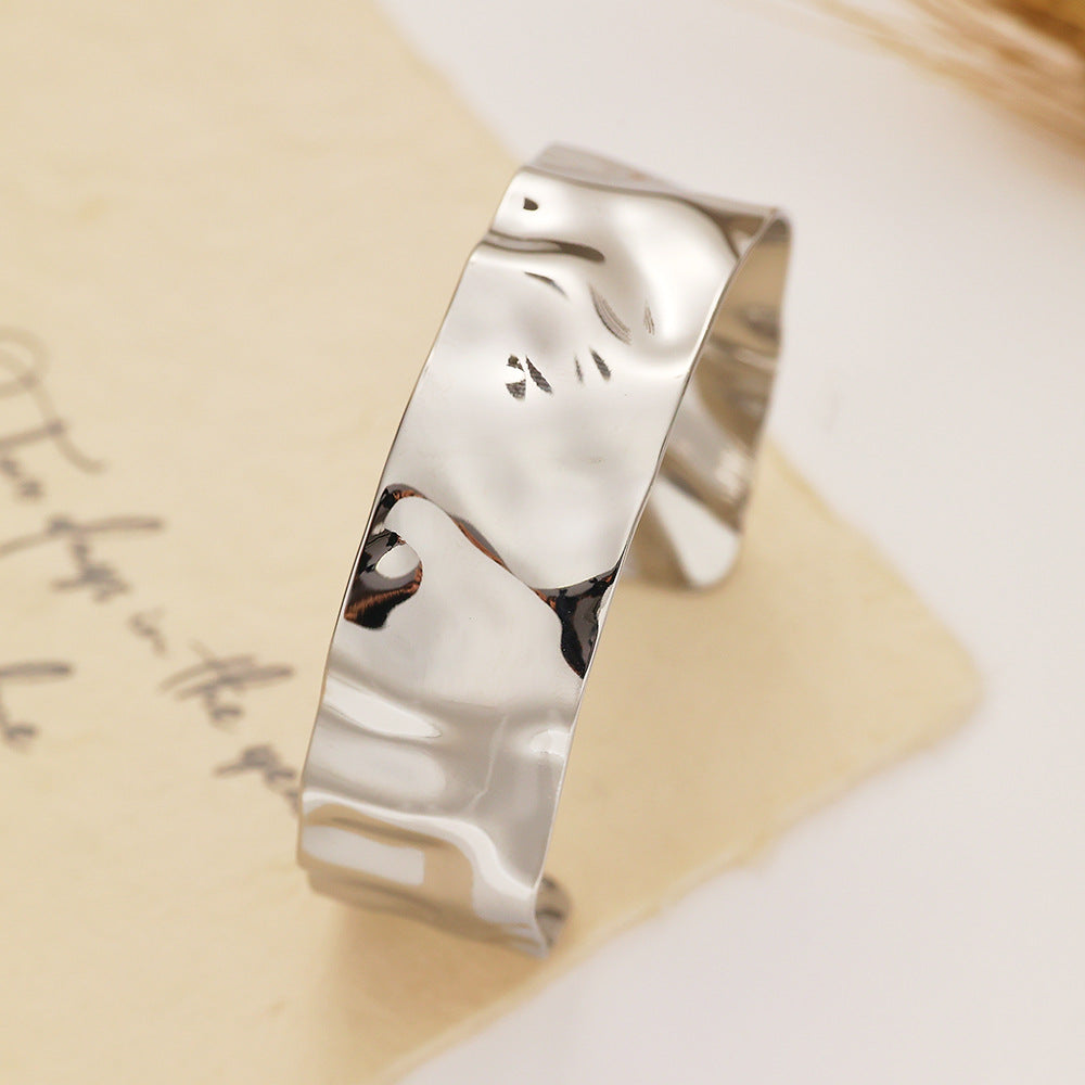 Wholesale stainless steel bracelet C-shaped retro gold open bracelet